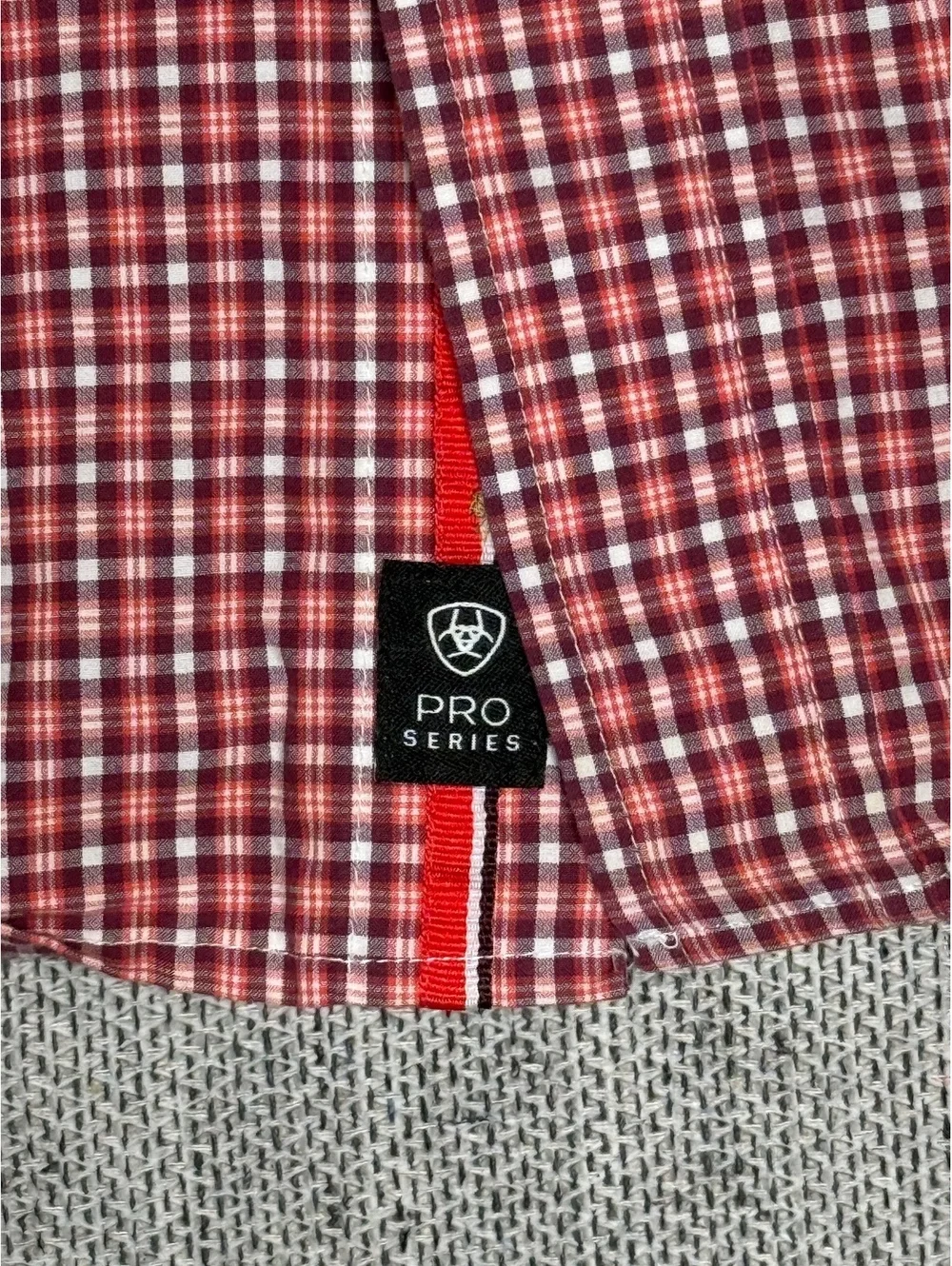 Ariat Pro Series Men's XXL Red Plaid Button-Up Shirt